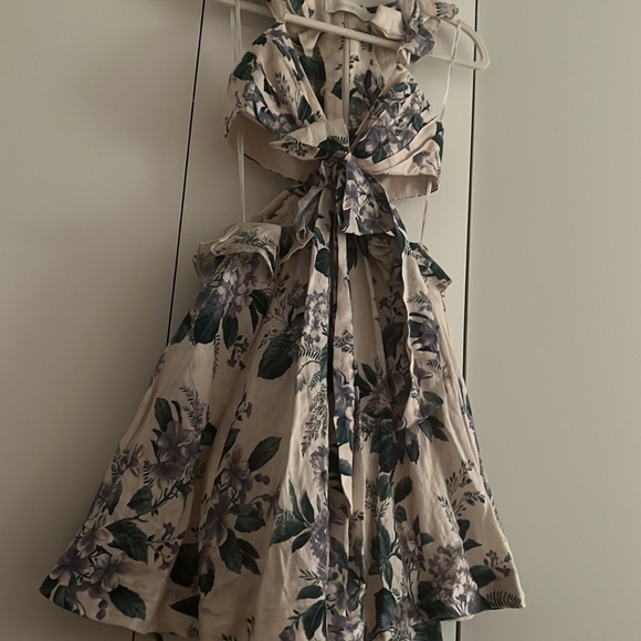 Like new Zimmermann Cassia Ruffled Floral Mini Dress. Size: 0 - Picture 8 of 11